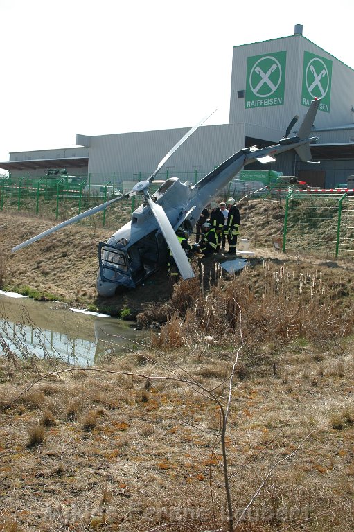 Hubschrauber abgestuerzt Ahrweiler Gelsdorf P53.JPG